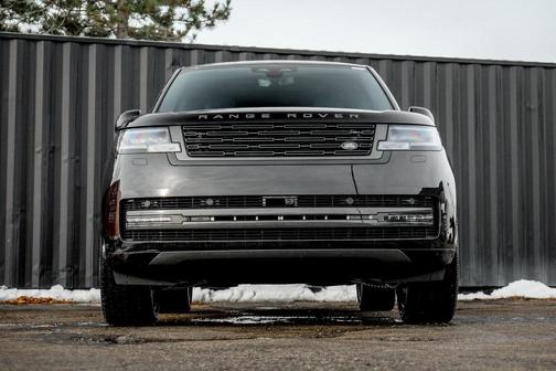 2025 Land Rover Range Rover P530 SE