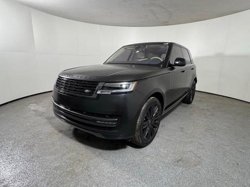 2023 Land Rover Range Rover P530 SE