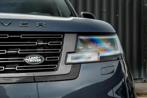 2025 Land Rover Range Rover P400 SE 7 Seat