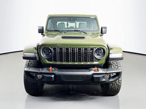 Sarge Green Clearcoat 2024 Jeep Gladiator Mojave