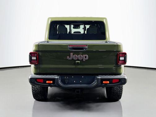 Sarge Green Clearcoat 2024 Jeep Gladiator Mojave