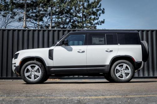 2025 Land Rover Defender P300