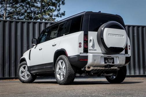 2025 Land Rover Defender P300