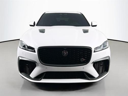 2023 Jaguar F-PACE SVR