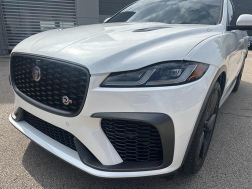 2023 Jaguar F-PACE SVR