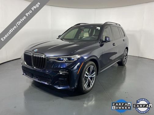 2022 BMW X7 M50i