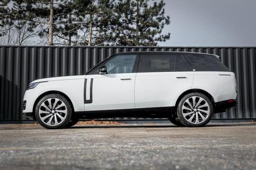 2025 Land Rover Range Rover P530 SE 7 Seat