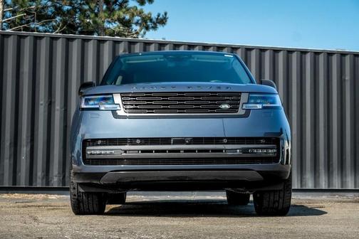 2025 Land Rover Range Rover P530 SE 7 Seat