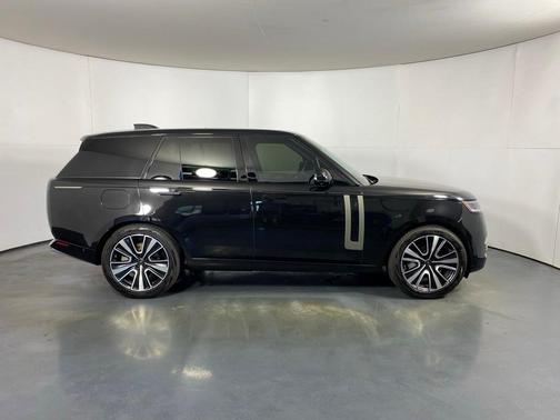 2024 Land Rover Range Rover P400 SE