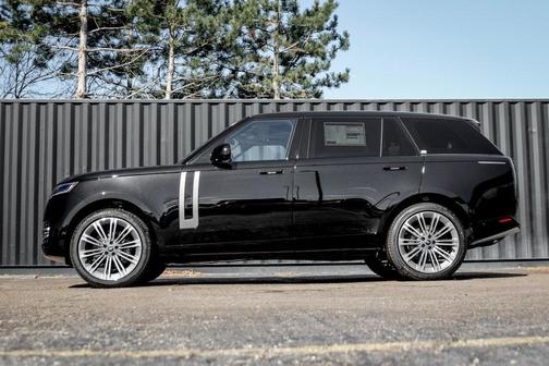 2025 Land Rover Range Rover P530 SE 7 Seat