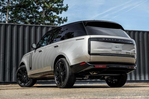 2025 Land Rover Range Rover P530 SE