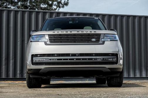 2025 Land Rover Range Rover P530 SE