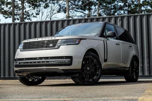 2025 Land Rover Range Rover P530 SE