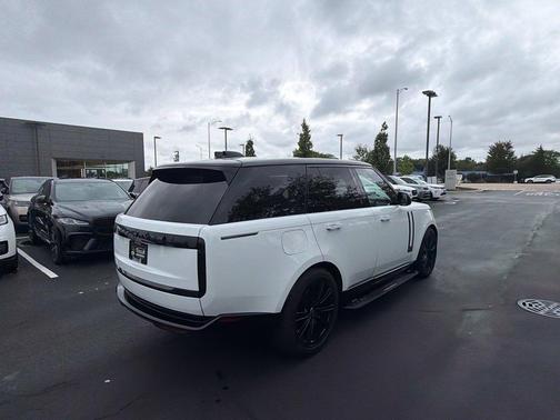 Fuji White 2025 Land Rover Range Rover P550e Autobiography