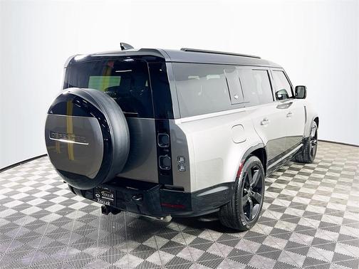 2024 Land Rover Defender P400 X