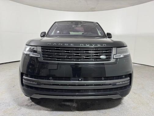 2023 Land Rover Range Rover P440e SE