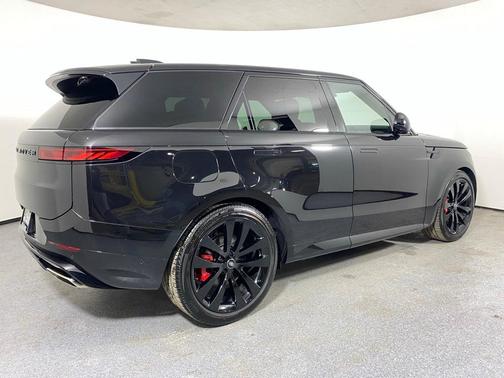 2025 Land Rover Range Rover Sport P460 Dynamic SE