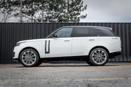 2025 Land Rover Range Rover P530 SE