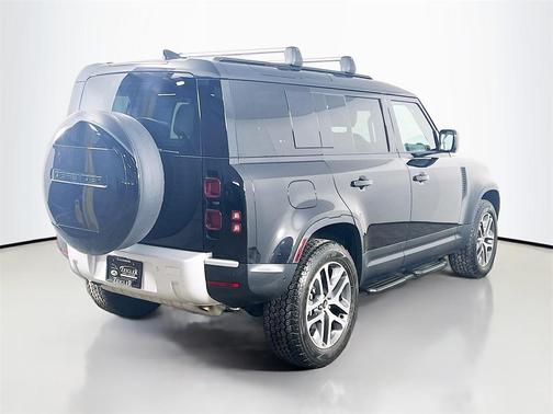 2025 Land Rover Defender P400 S