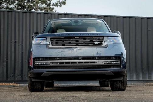 2025 Land Rover Range Rover P530 SE 7 Seat