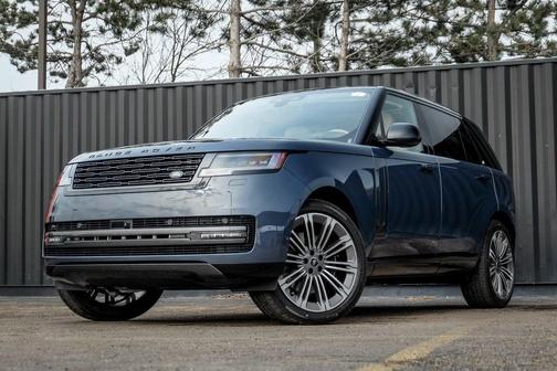 2025 Land Rover Range Rover P530 SE 7 Seat