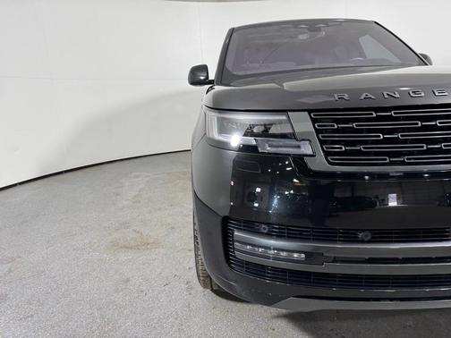 2023 Land Rover Range Rover P400 SE