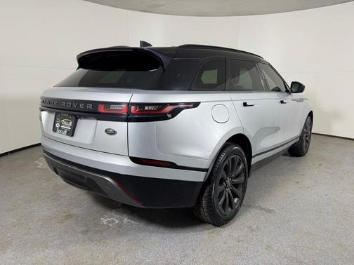 2019 Land Rover Range Rover Velar P250 SE R-Dynamic