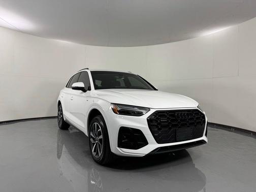 2024 Audi Q5 45 S line quattro Premium