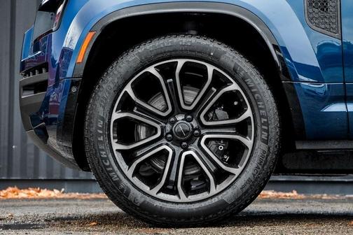 2026 Land Rover Defender OCTA