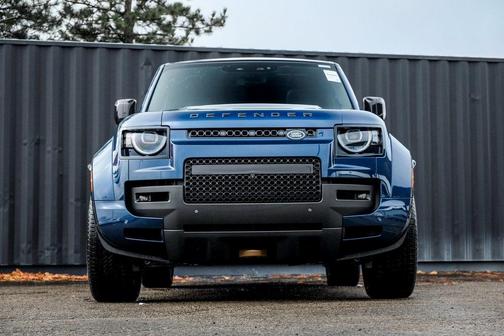 2026 Land Rover Defender OCTA