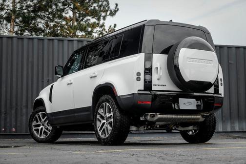 Fuji White 2026 Land Rover Defender P300 S