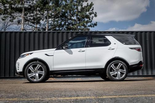 2025 Land Rover Discovery P360 Metropolitan Edition