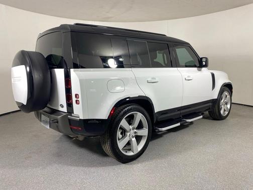 2023 Land Rover Defender 110 X-Dynamic SE