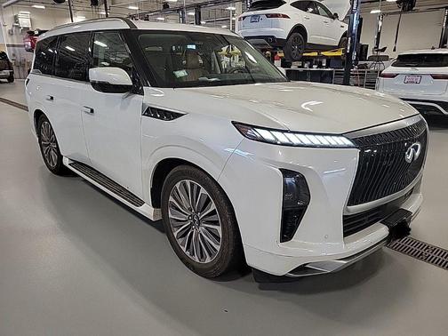 2025 INFINITI QX80 SENSORY