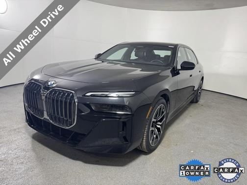 2025 BMW 740 i xDrive