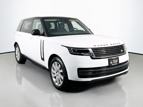 Fuji White 2025 Land Rover Range Rover P400 SE 7 Seat