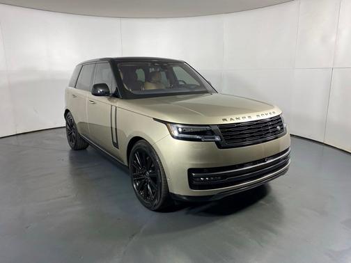 2023 Land Rover Range Rover P530 SE