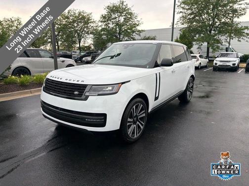 Fuji White 2025 Land Rover Range Rover P400 SE 7 Seat