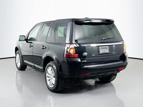 Santorini Black 2015 Land Rover LR2 Base