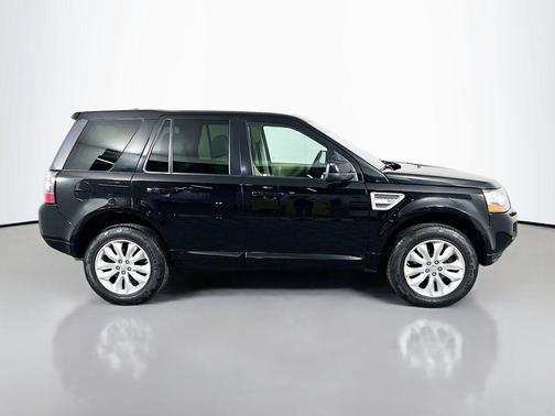 Santorini Black 2015 Land Rover LR2 Base
