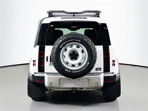 2023 Land Rover Defender 110 S