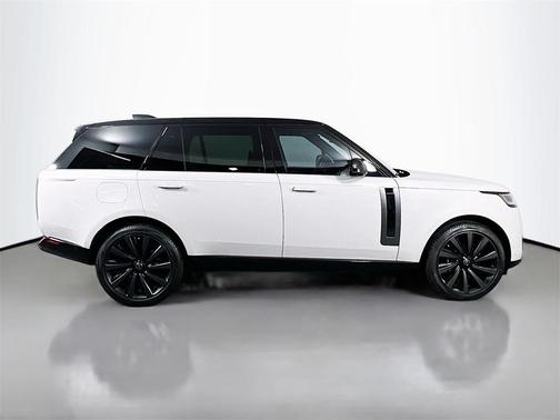 2023 Land Rover Range Rover SV
