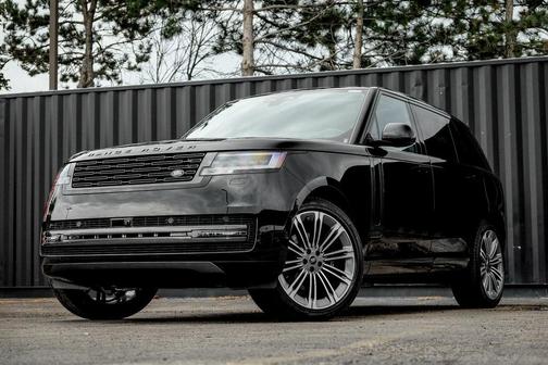 2025 Land Rover Range Rover P530 SE 7 Seat