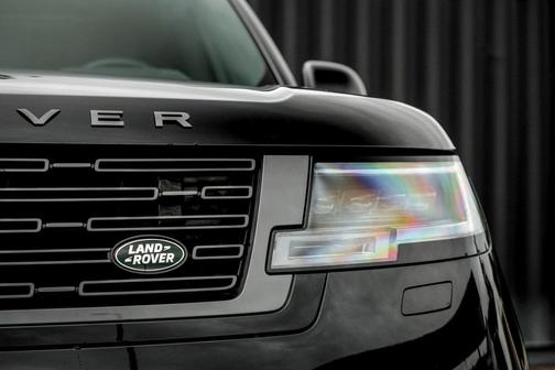 2025 Land Rover Range Rover P530 SE 7 Seat