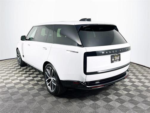 2024 Land Rover Range Rover P400 SE