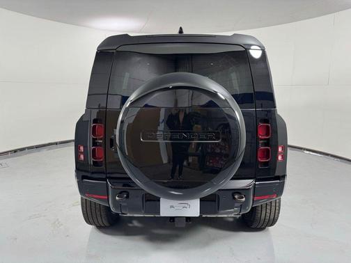 Santorini Black 2024 Land Rover Defender 110 X-Dynamic SE