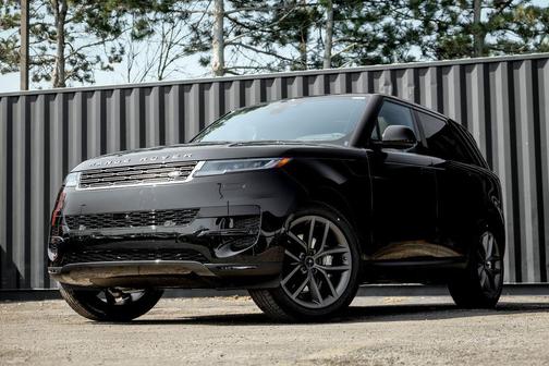 Santorini Black 2026 Land Rover Range Rover Sport SE