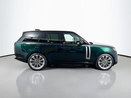 British Racing Green 2025 Land Rover Range Rover P530 SE