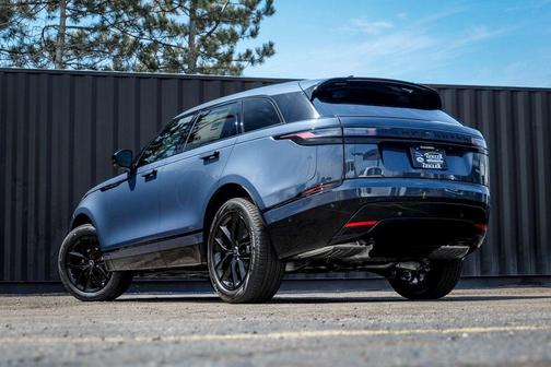 2025 Land Rover Range Rover Velar P250 Dynamic SE