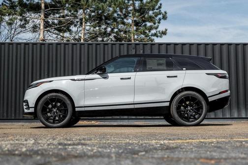 2026 Land Rover Range Rover Velar P400 Dynamic SE